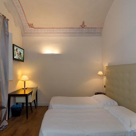 Hotel Novecento Пиза Экстерьер фото