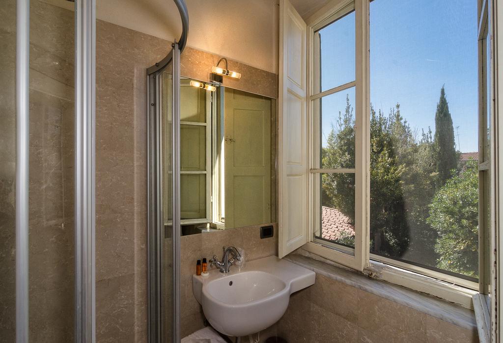Hotel Novecento Пиза Экстерьер фото