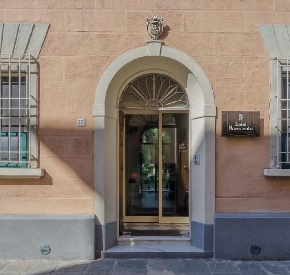 Hotel Novecento Пиза Экстерьер фото